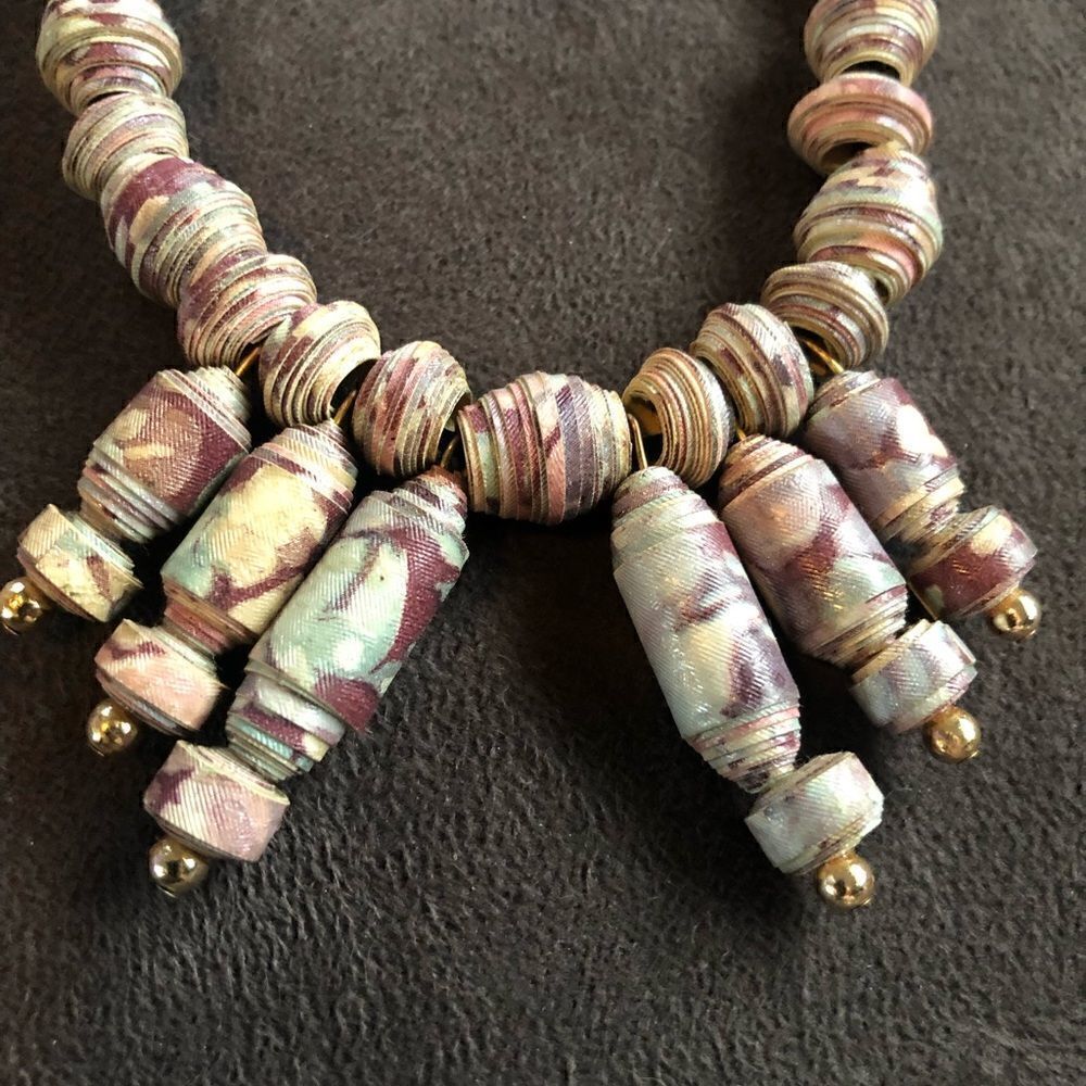 🔥Vintage handmade paper necklace so unique one of a kind.